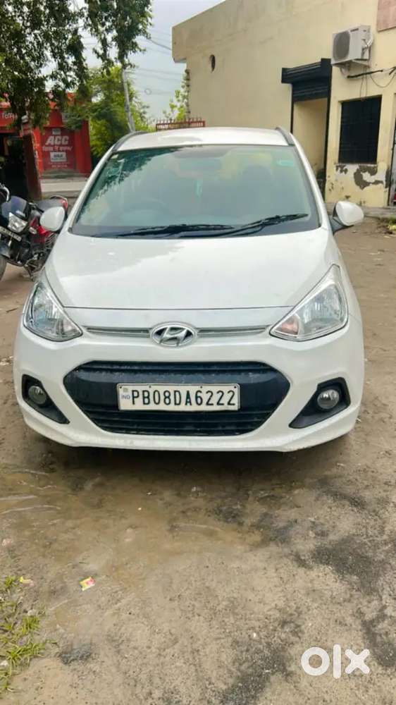 Hyundai Grand I10 2016 Petrol 42000 Km Driven