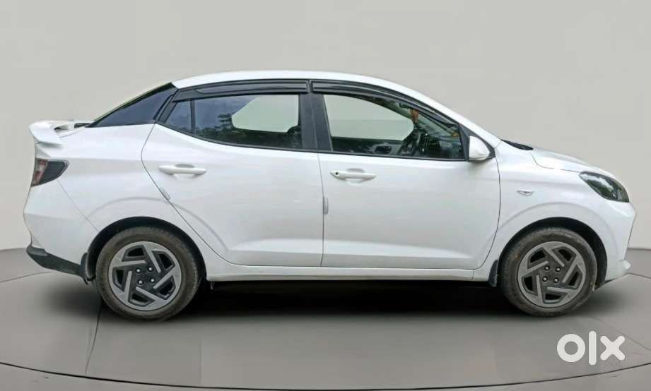 Hyundai Aura 2015 Manual