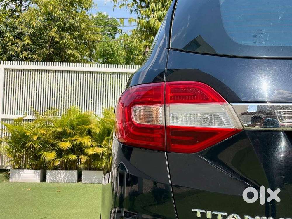 Ford Endeavour 2.2 Titanium At 4x2, 2019, Diesel