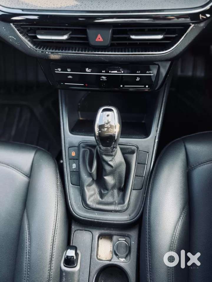 Skoda Slavia Ambition 1.0l Tsi At, 2025, Petrol