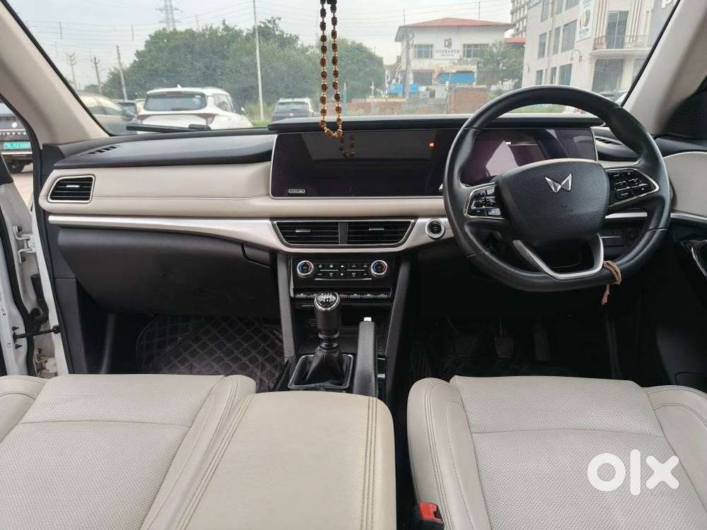 Mahindra Xuv700 2.2 Ax 7 Diesel Mt Str, 2024, Diesel