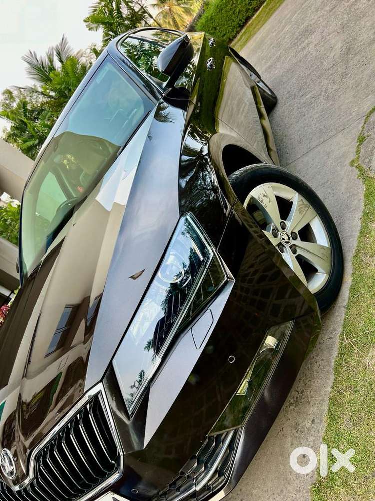Skoda Superb Petrol Automatic 2016-2019 Pristine Condition