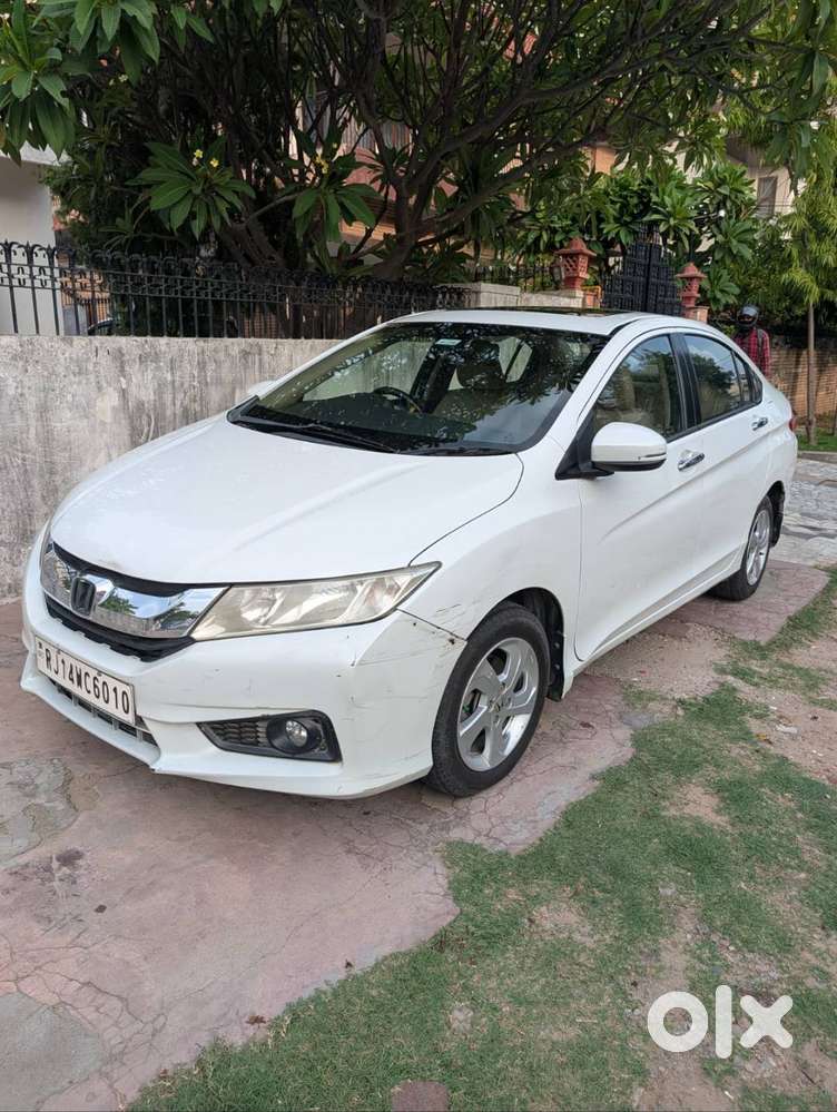 Honda City Vx Cvt Automatic 2016 Petrol - 100% Honda Serviced