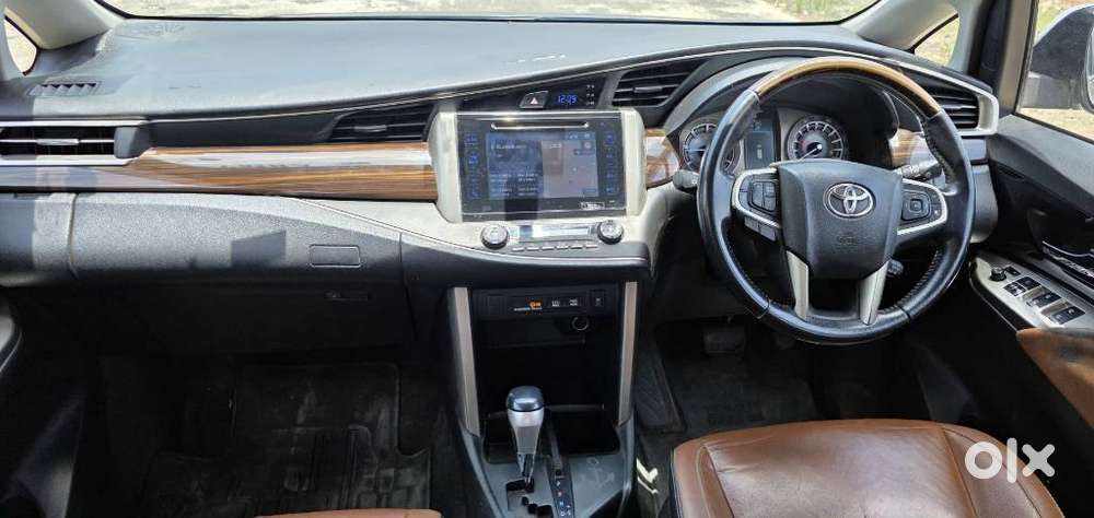 Toyota Innova Crysta 2.8 Z, 2016, Diesel