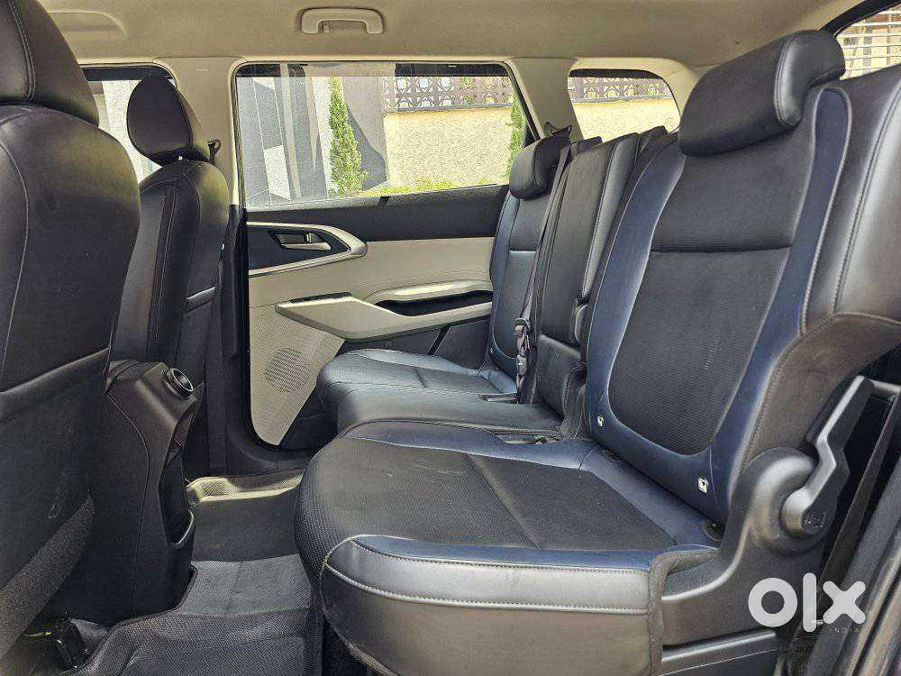 Kia Carens G 1.5 6mt Premium (o) 7-seater, 2024, Petrol