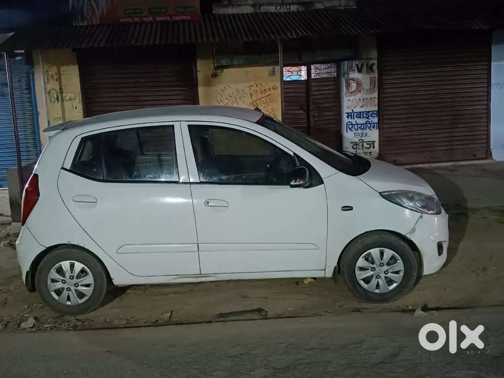 Hyundai I10 2011 Petrol 64000 Km Driven