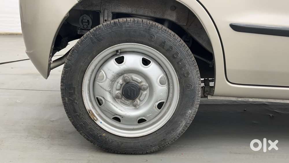 Maruti Suzuki Estilo Lxi Bs-iv, 2013, Petrol