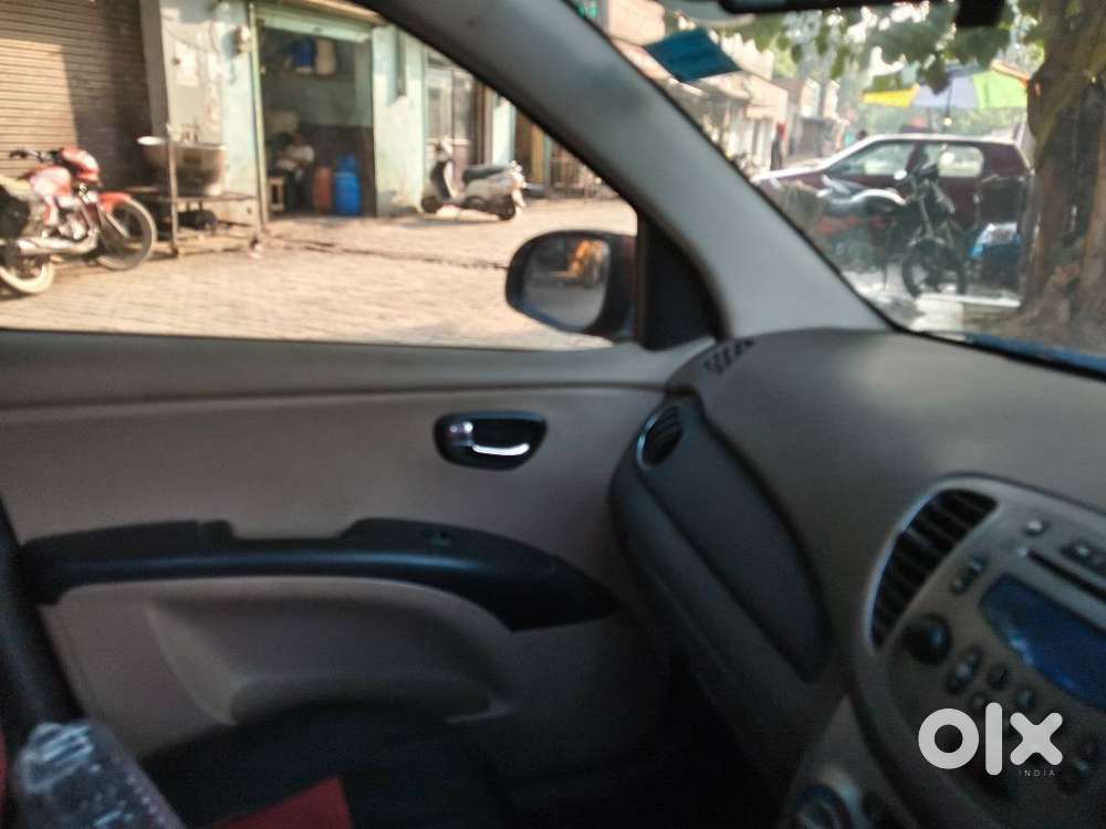 Hyundai I10 2013 Cng & Hybrids 72200 Km Driven