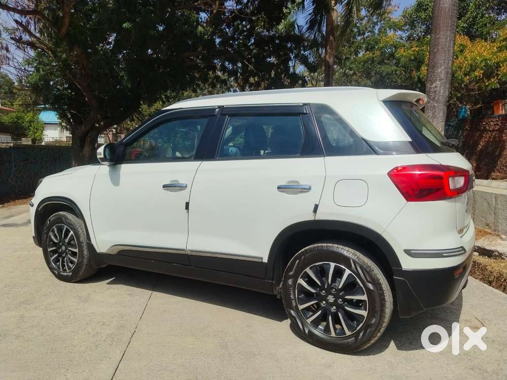 Maruti Suzuki Vitara Brezza Zxi + At, 2022, Petrol
