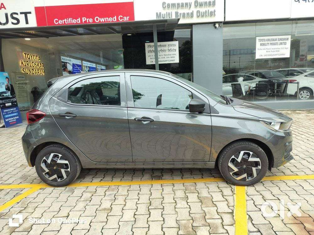 Tata Tiago 1.05 Revotorq Xm, 2025, Petrol