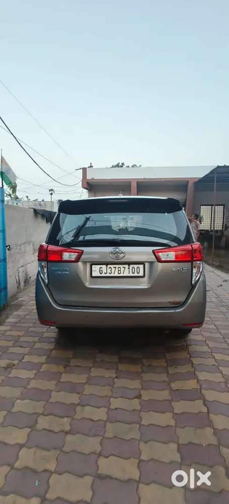 Toyota Innova Crysta 2017
