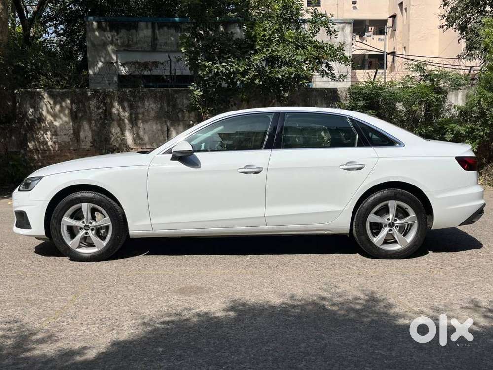 Audi A4 2.0 Premium 40 Tfsi, 2025, Petrol