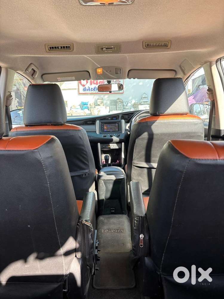 Toyota Innova Crysta 2016 Diesel Well Maintained