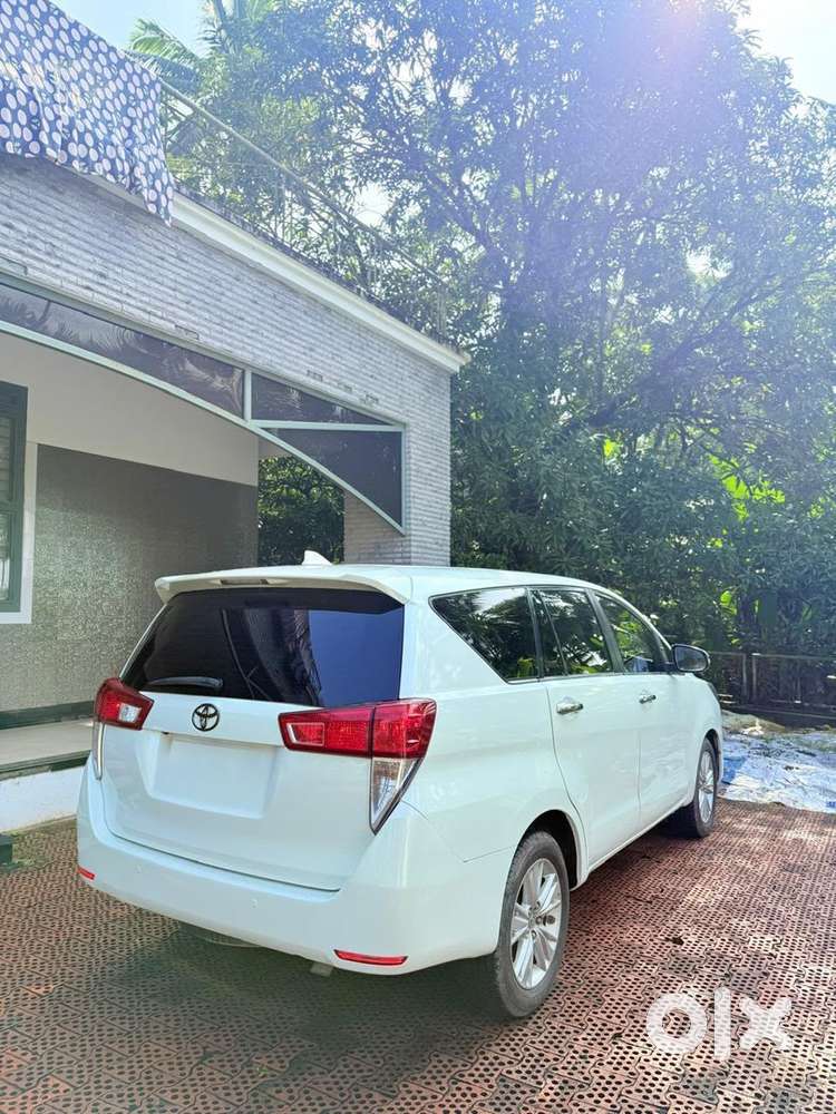 Toyota Innova Crysta Full Option Well Maintained