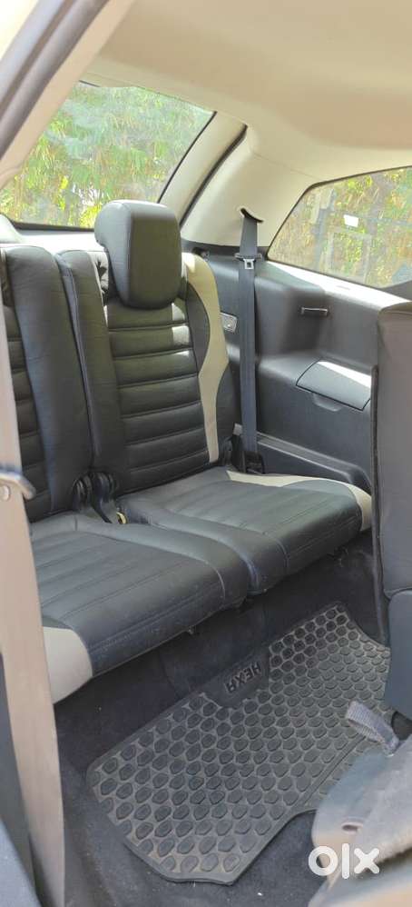 Tata Hexa 2.2 Xe 4x2 7 Str, 2017, Diesel