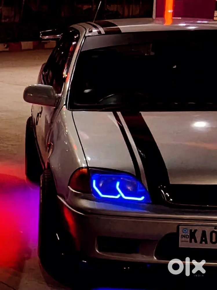 Maruti Suzuki Esteem 2002