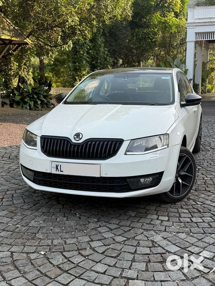 Skoda Octavia Diesel 2015 Km Driven 100000