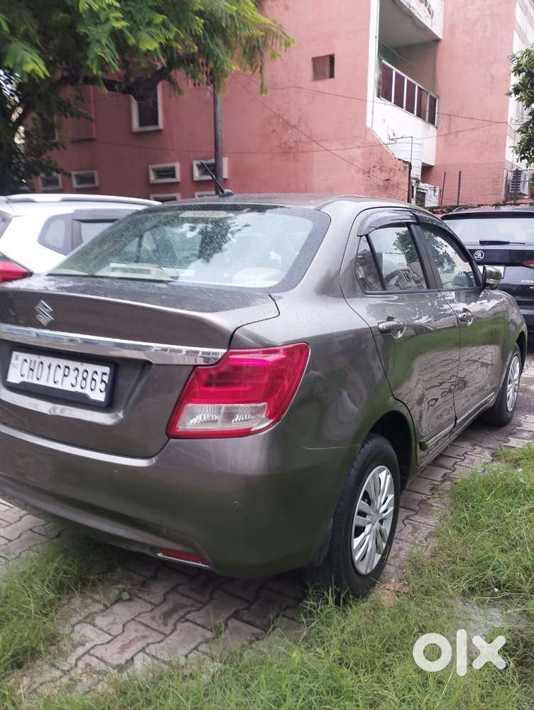 Maruti Suzuki Dzire 1.2 Vxi, 2023, Petrol
