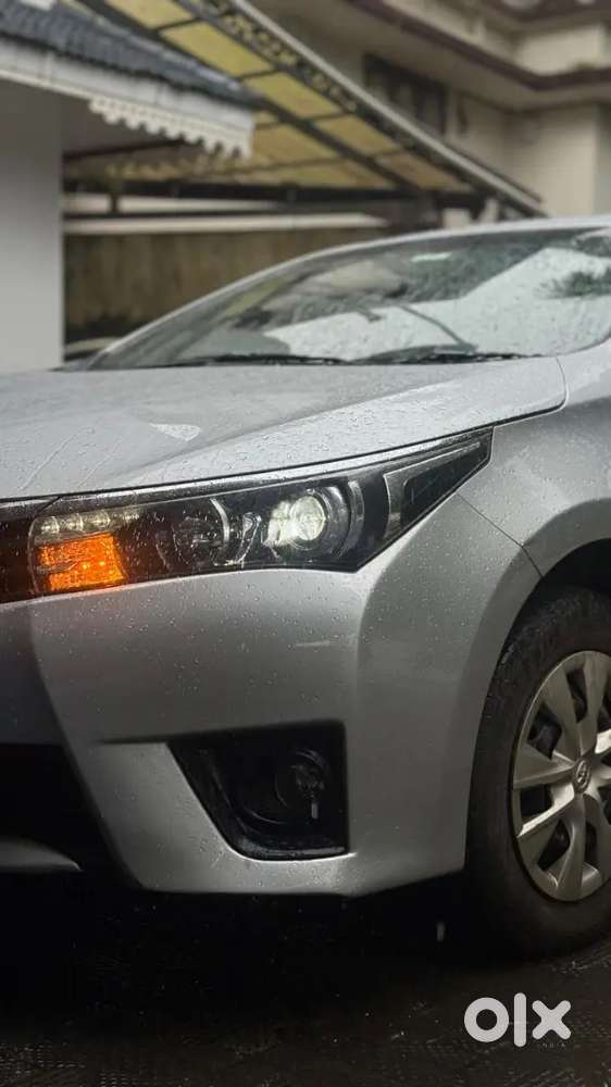 Toyota Corolla Altis 2015 December