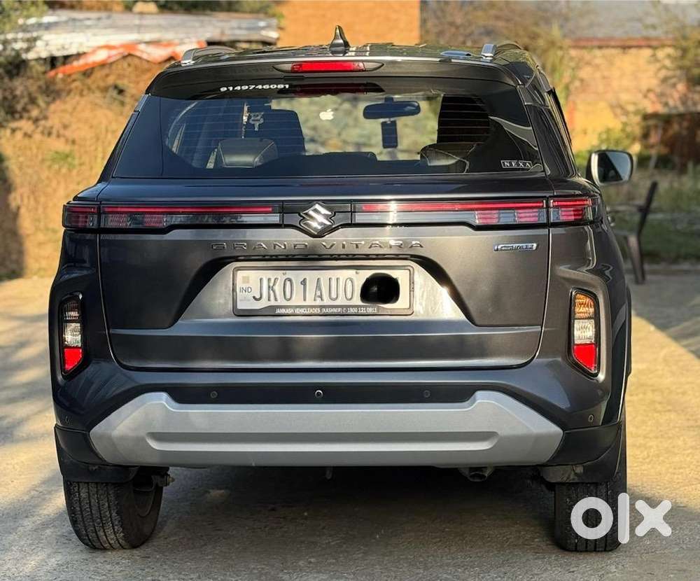Maruti Suzuki Grand Vitara 2023 Petrol Well Maintained