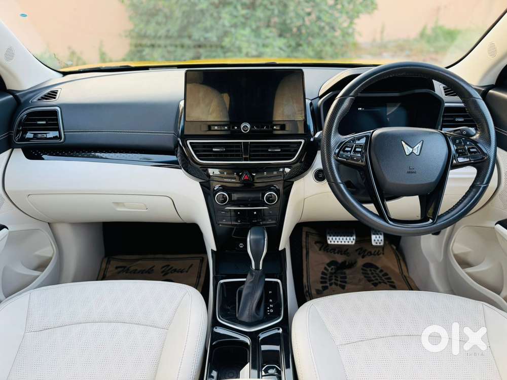 Mahindra Xuv 3xo Ax7l 1.2 Petrol At (pg), 2024, Petrol