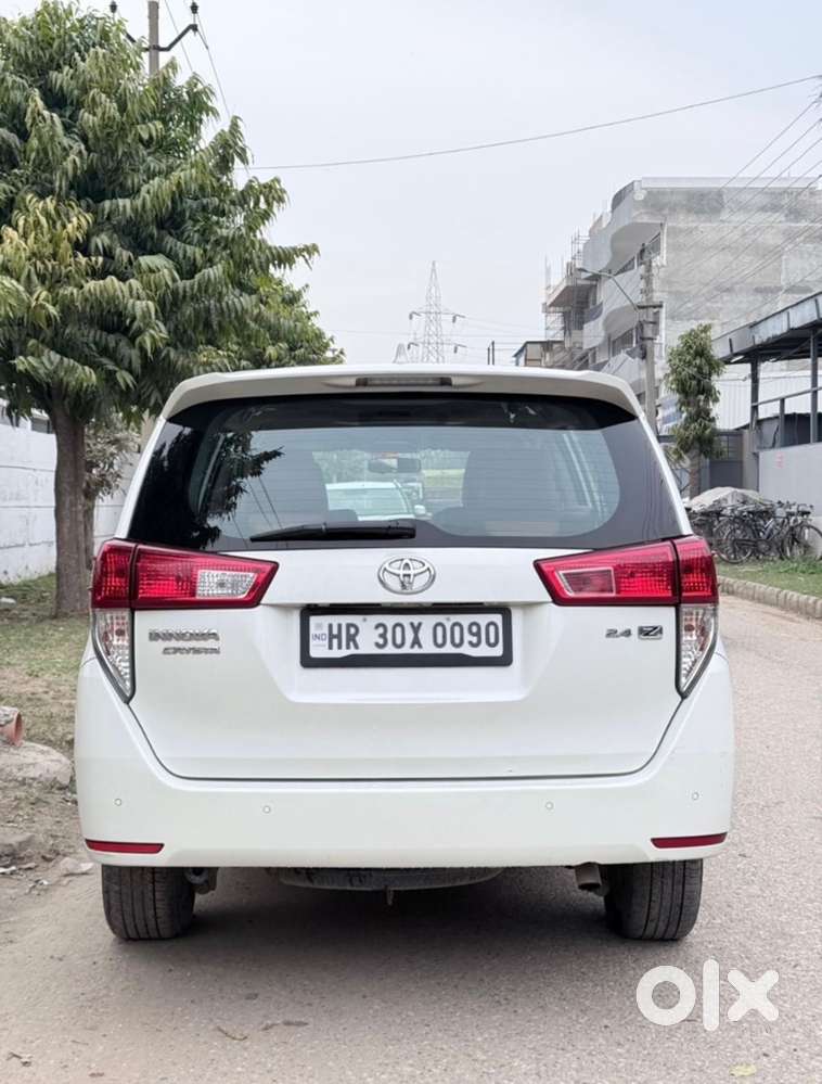 Toyota Innova Crysta 2.8z Automatic, 2021, Diesel