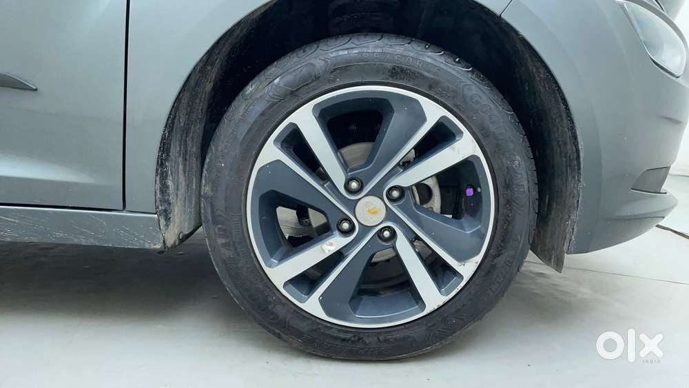 Tata Altroz 1.2 Xz Plus Petrol, 2022, Petrol