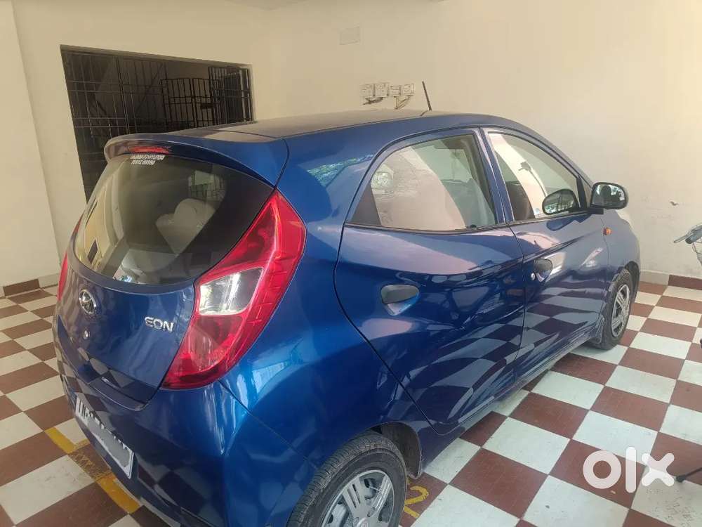 Hyundai Eon 2017 Petrol 23500 Km New Tyres