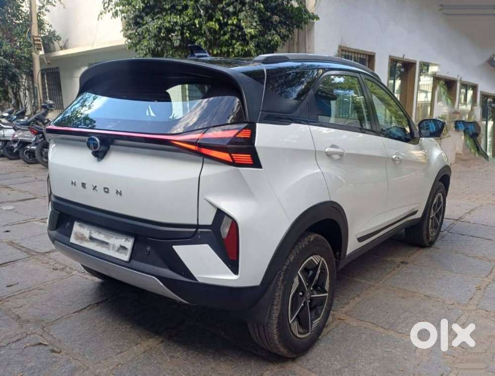 Tata Nexon Fearless Plus S Purple 1.2 Revotron Petrol 7dca Dt, 2024,..