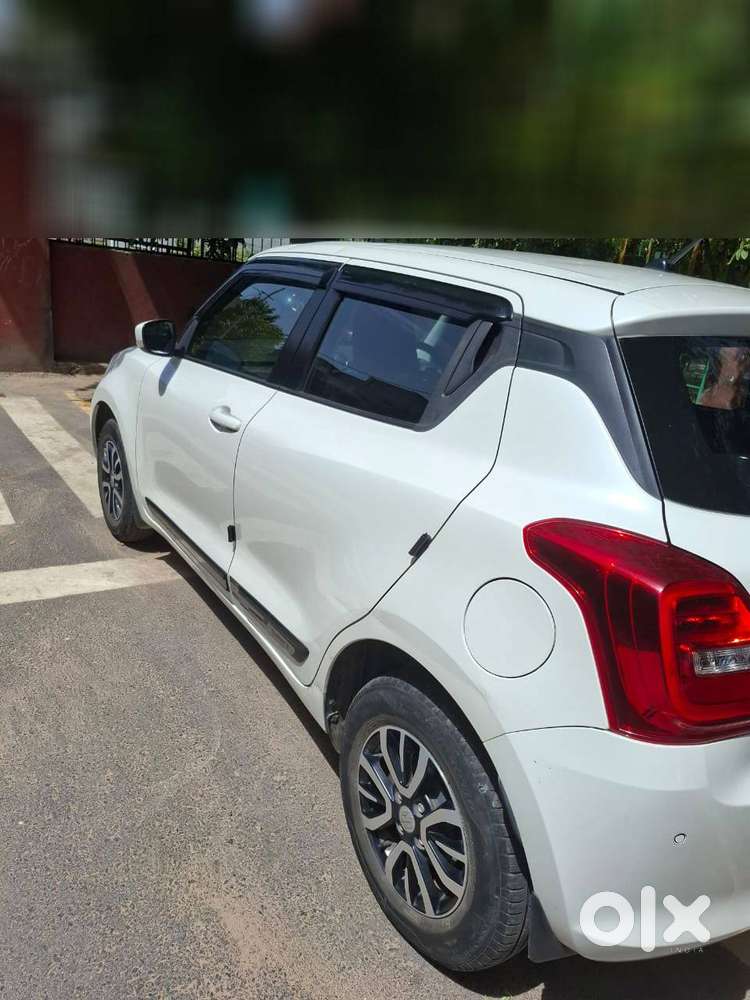 Automatic Transmssion Maruti Suzuki Swift 2022 Petrol 10251 Km Driven