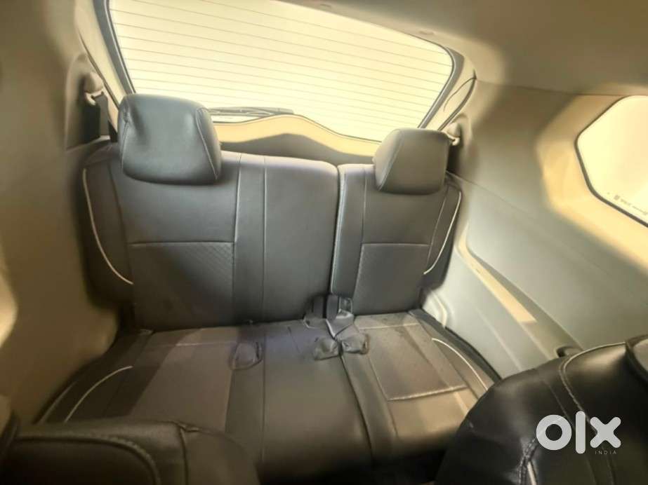 Mahindra Marazzo M4, 2019, Diesel