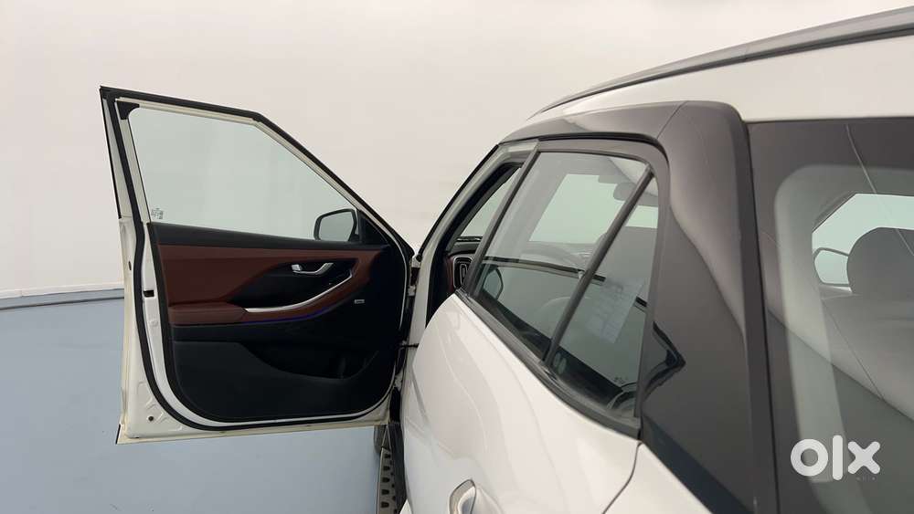 Hyundai Alcazar 2.0 Platinum (o) Petrol At 6 Str, 2021, Petrol