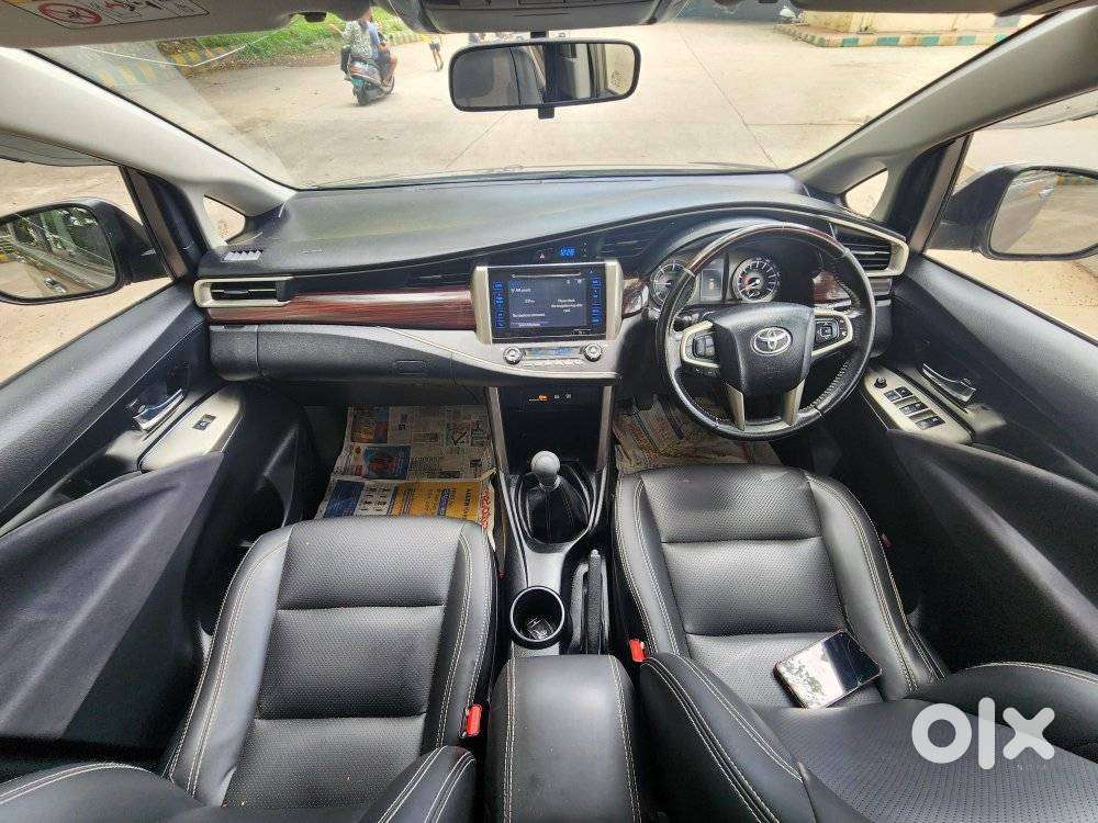 Toyota Innova Crysta 2.4 V 7 Str, 2017, Diesel