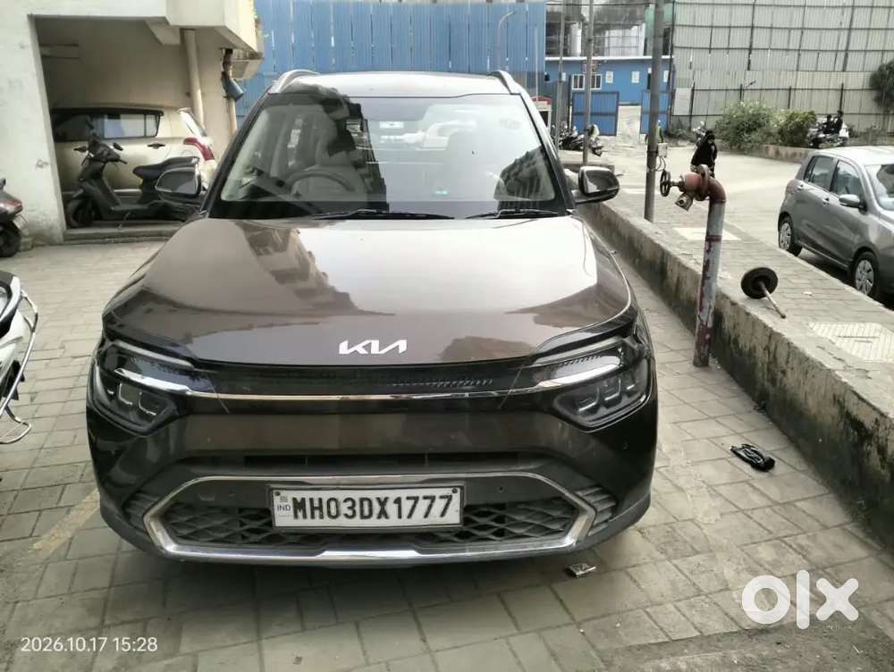 Kia Carens 2022 Diesel 96000 Km Driven