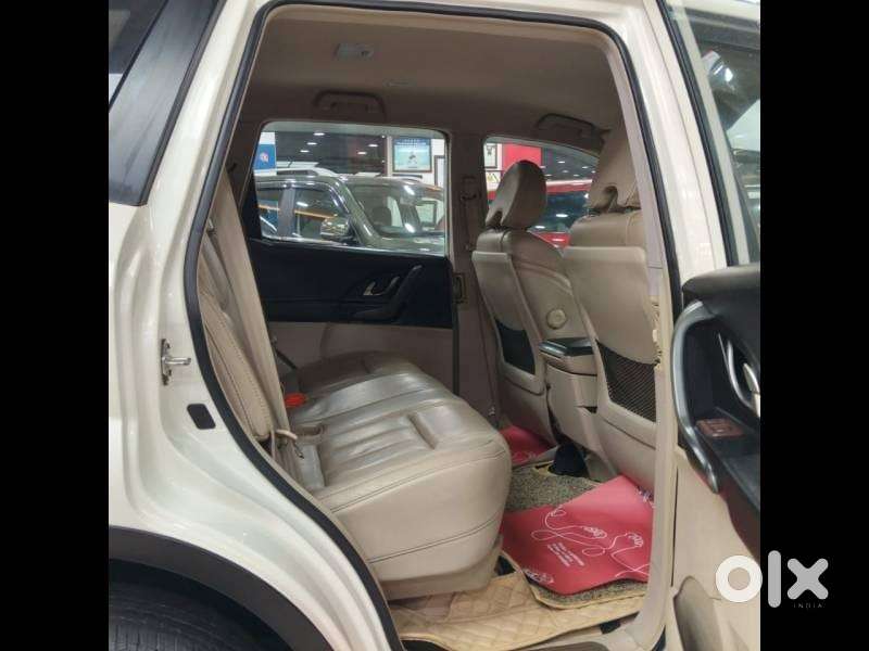 Mahindra Xuv500 W8 At, 2016, Diesel