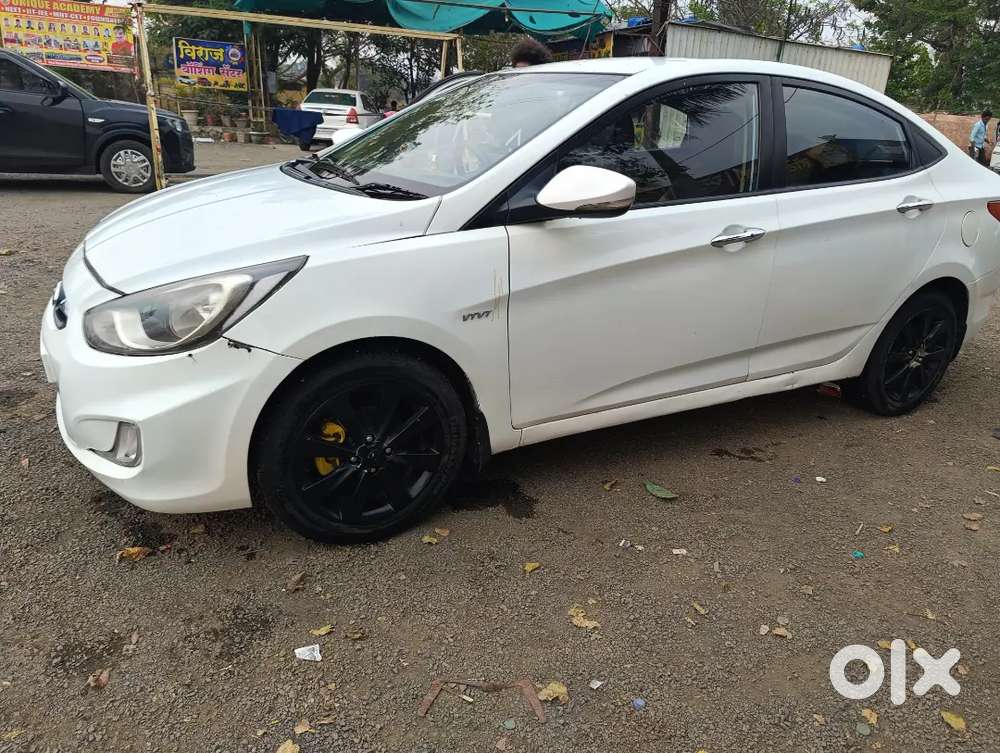 Hyundai Verna 2012 Petrol 150000 Km Driven