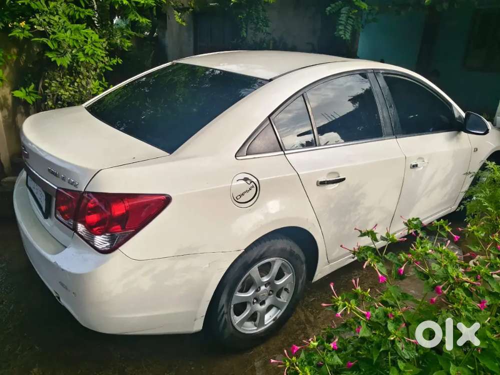 Chevrolet Cruze 2011 Diesel Well Maintained