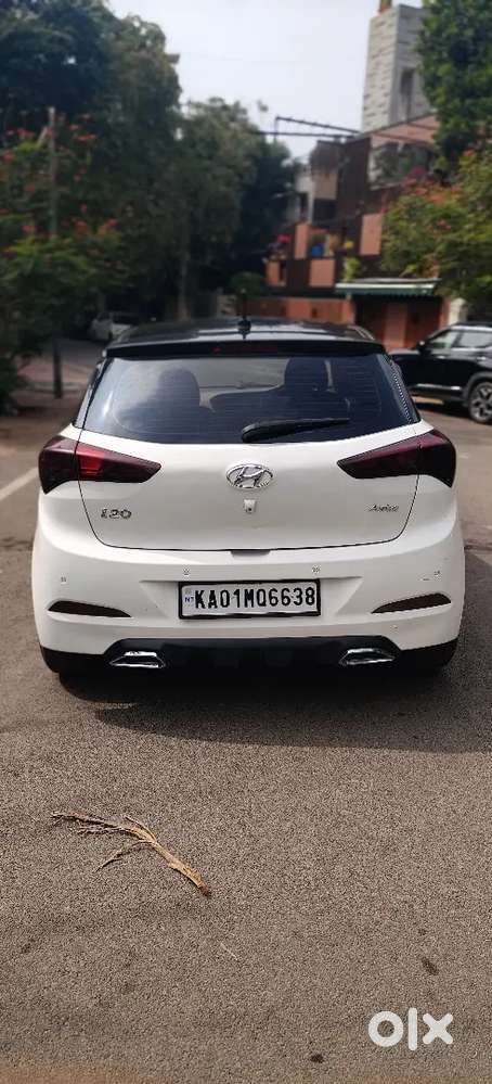 Hyundai I20 Asta (o) 2017 Petrol Vtvt Mt Top Model Dual Tone