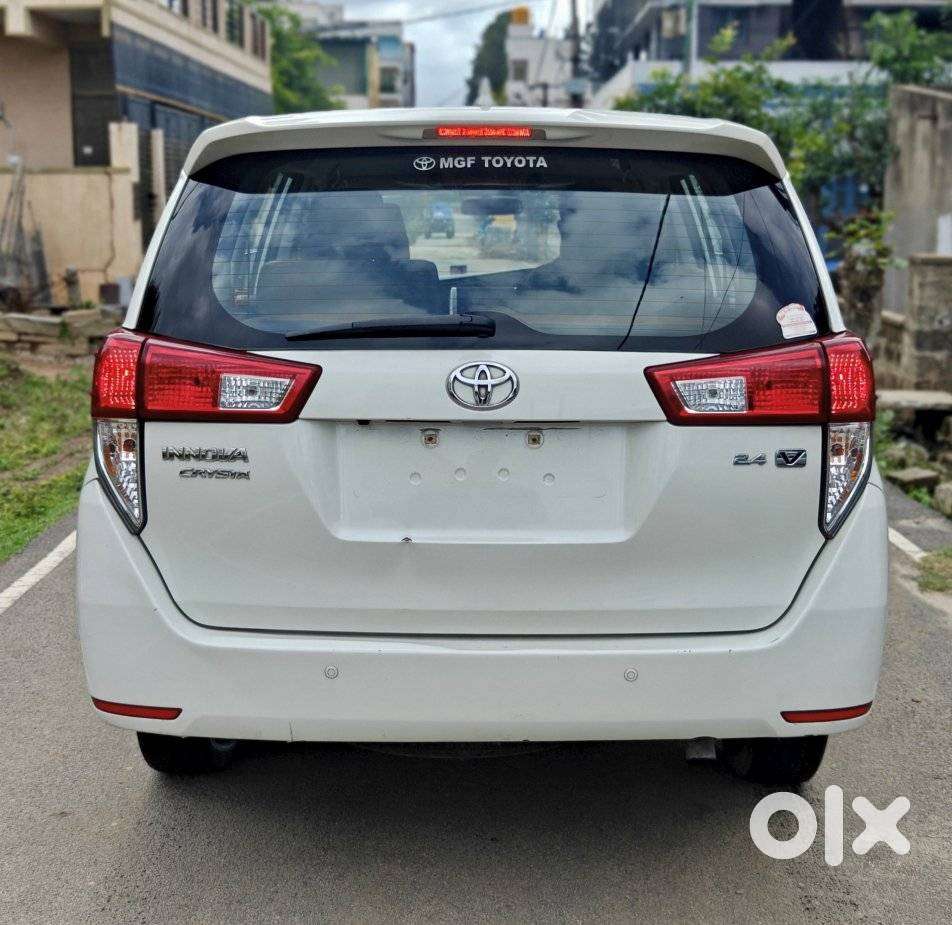 Toyota Innova Crysta 2.4 V 7 Str, 2018, Diesel