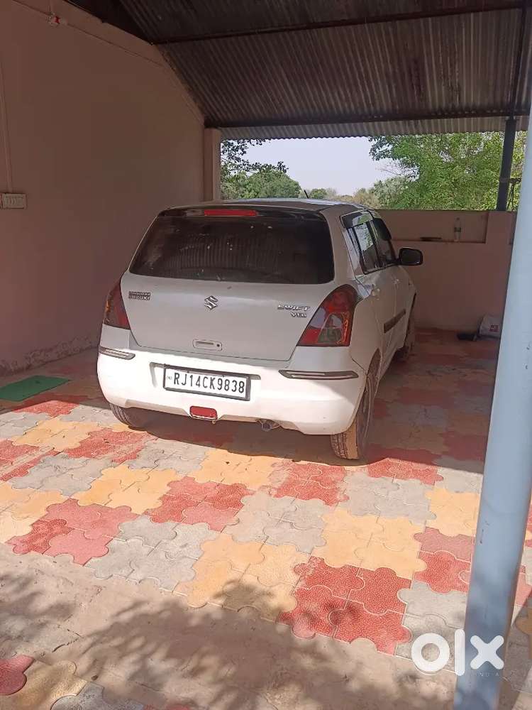 Maruti Suzuki Swift 2010.11va Mhne  Ki Hai Diesel 160000