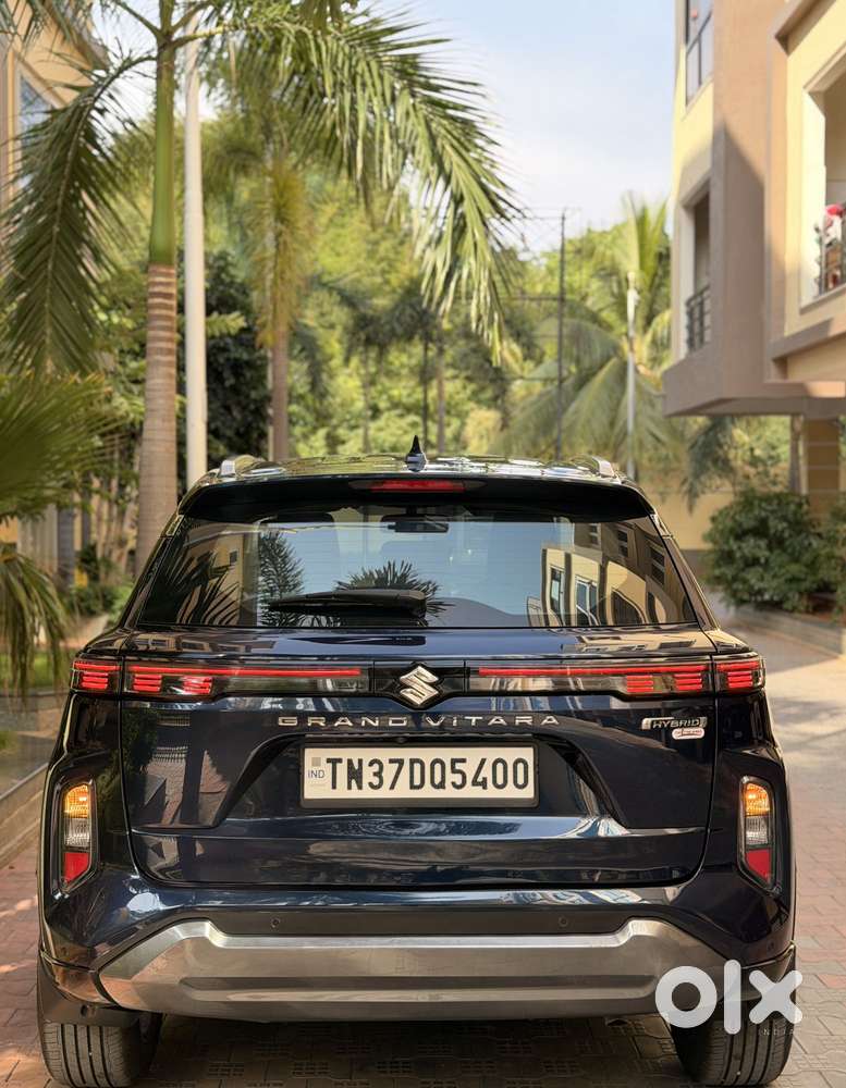 Maruti Suzuki Grand Vitara 1.5 Alpha Plus Intelligent Hybrid Ecvt, 2..
