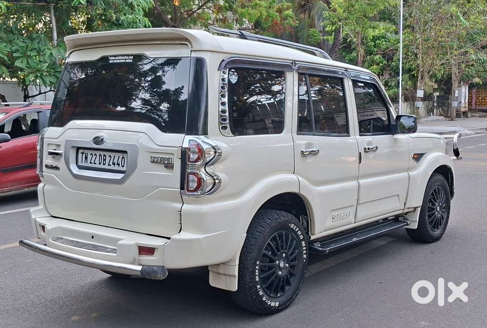 Mahindra Scorpio S4, 2015, Diesel