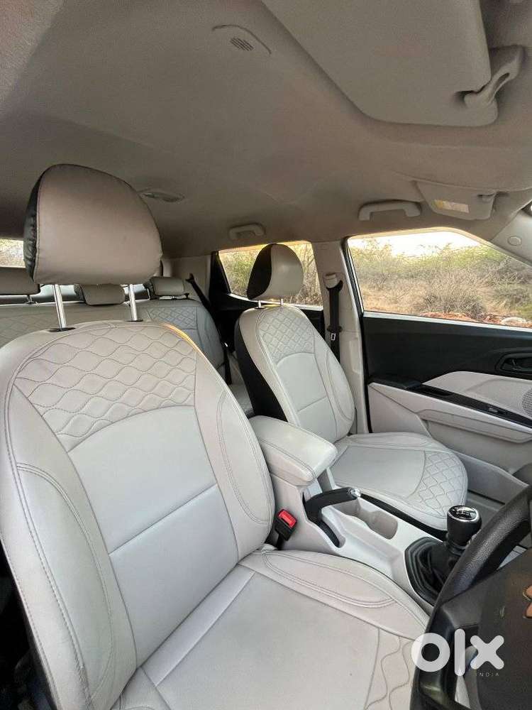 Mahindra Xuv300 W6 Diesel, 2023, Diesel