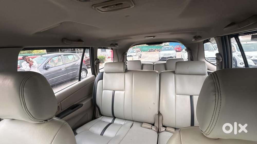 Toyota Innova 2.5 G (diesel) 8 Seater, 2012, Diesel