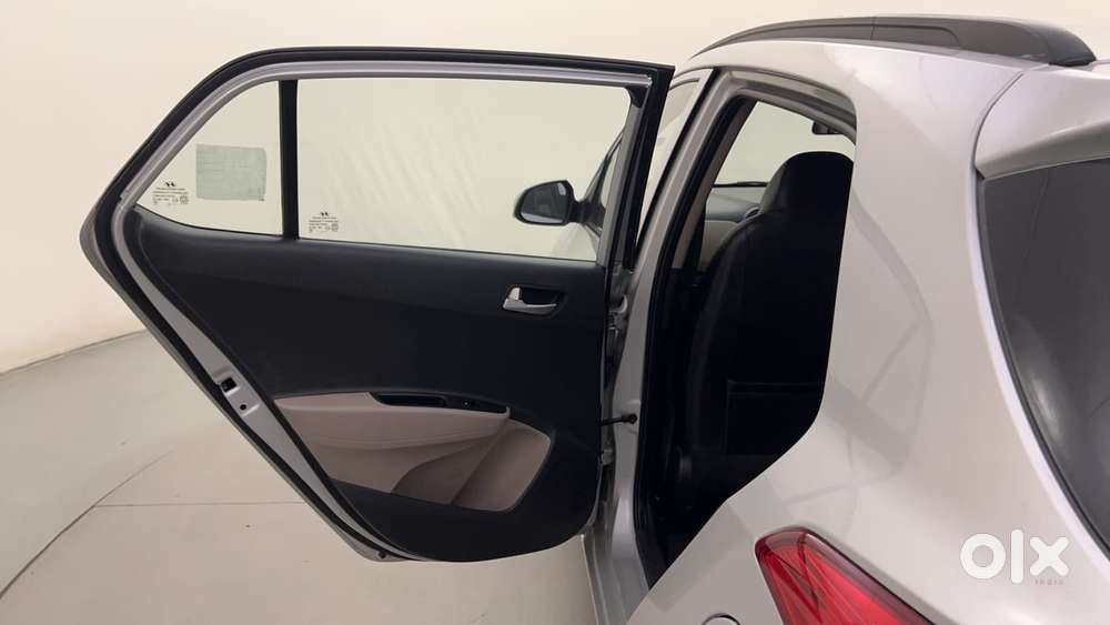 Hyundai Grand I10 [2017-2020] 1.2 Kappa Vtvt Sportz At, 2018, Petrol