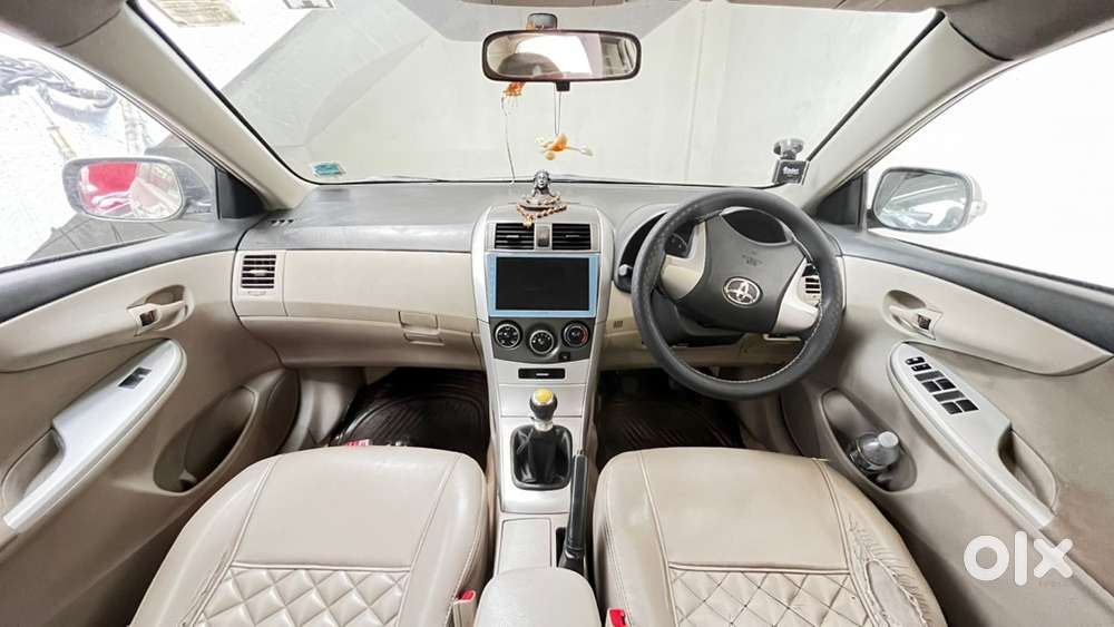 Toyota Corolla Altis 2013