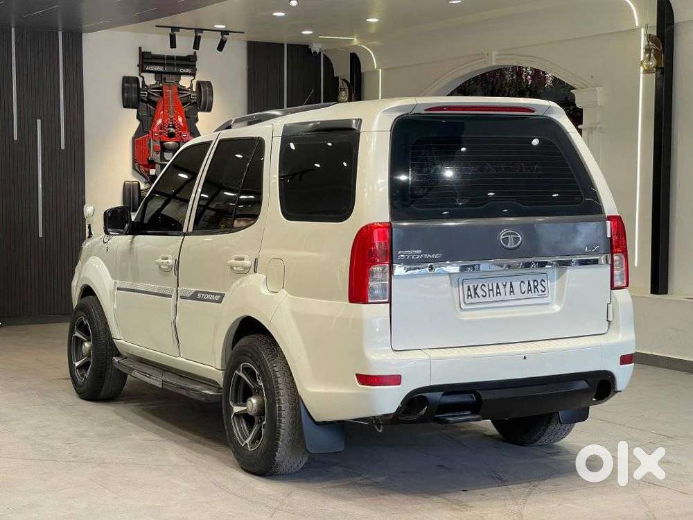 Tata Safari Storme Lx, 2013, Diesel