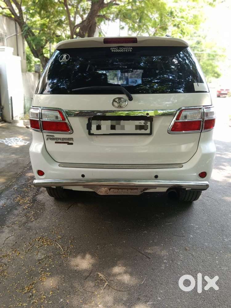 Toyota Fortuner 2011-2016 4x2 Manual, 2011, Diesel