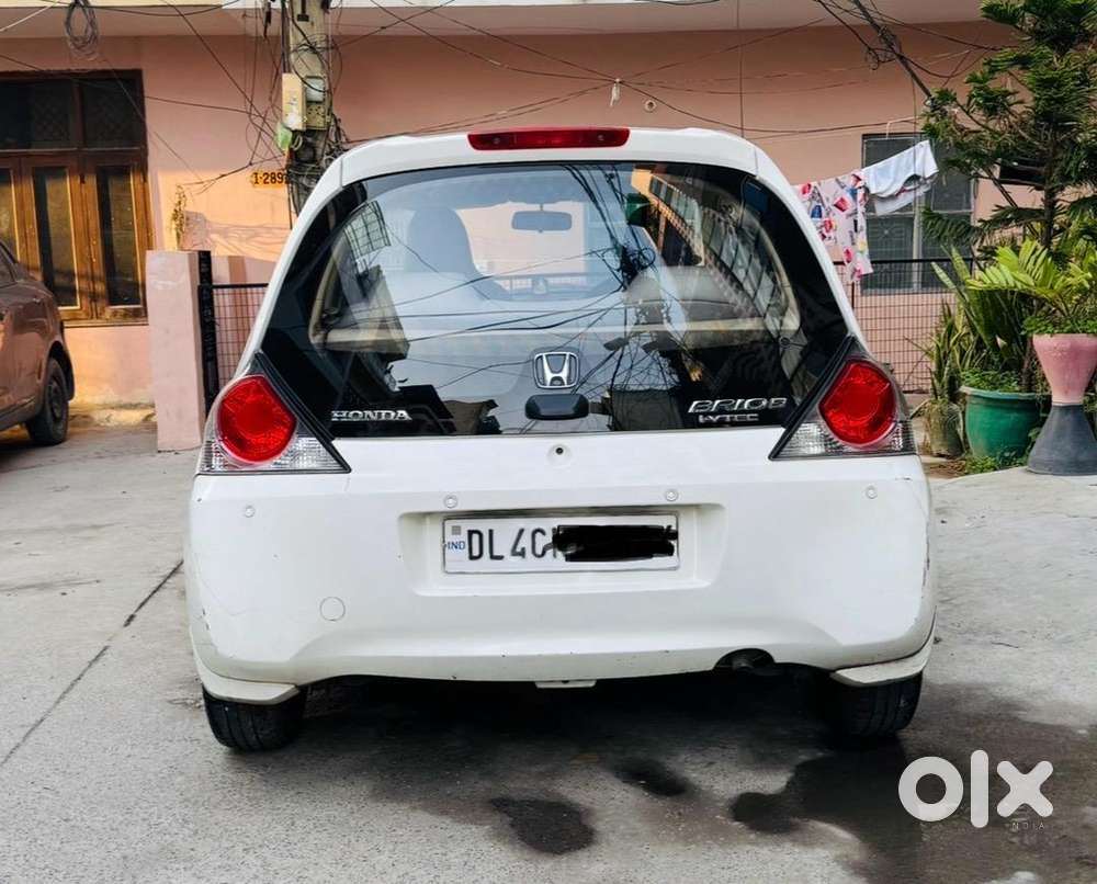 Honda Brio 2012 Petrol Well Maintained