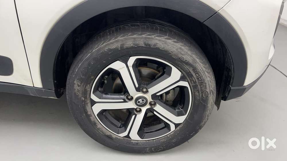 Tata Nexon 1.5 Revotorq Xza Plus S Amt, 2022, Petrol